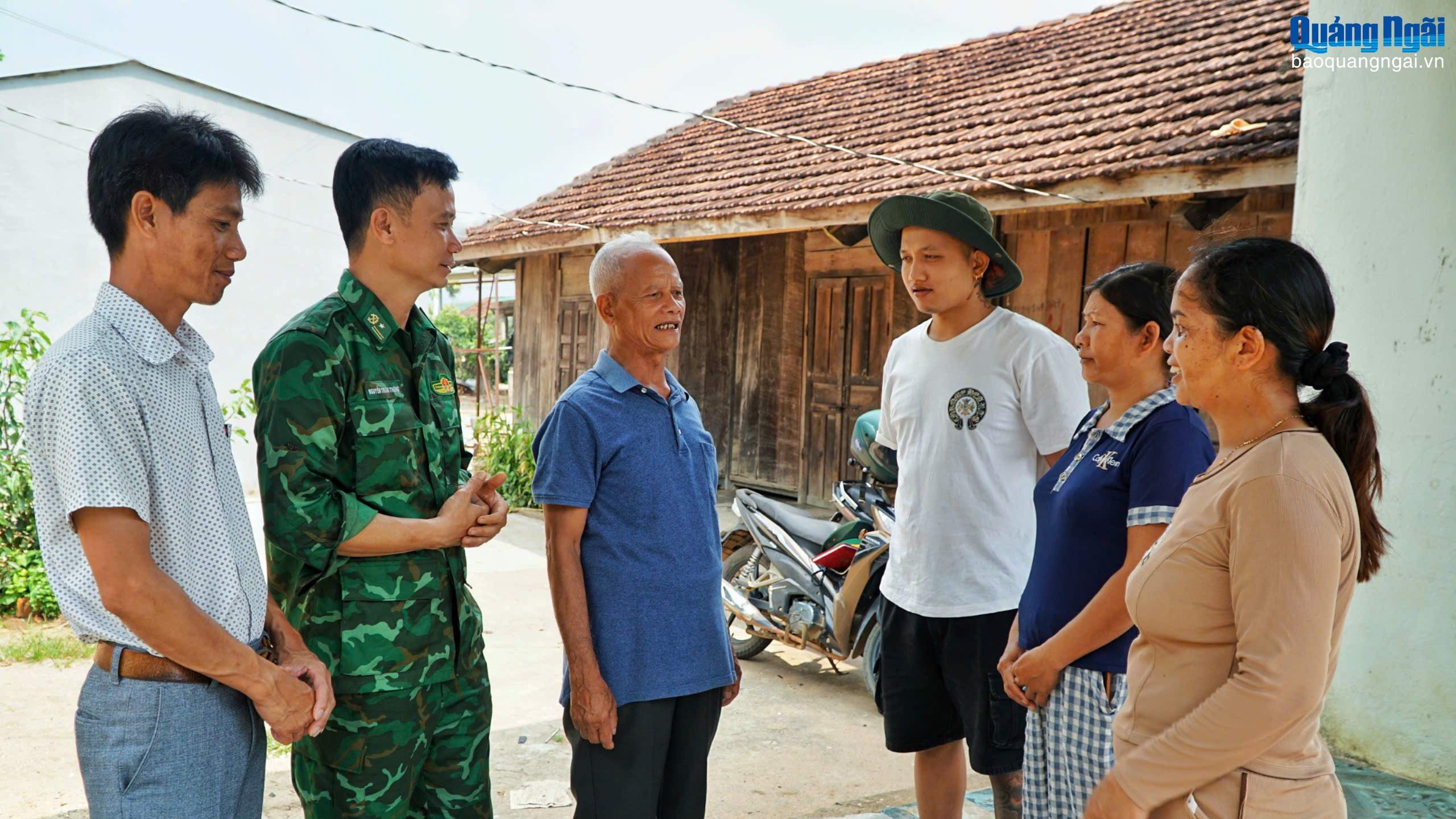 Góp sức giữ bình yên vùng biên