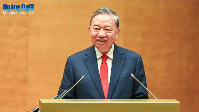 Khẩn trương cụ thể hóa Nghị quyết thành chương trình, kế hoạch hành động