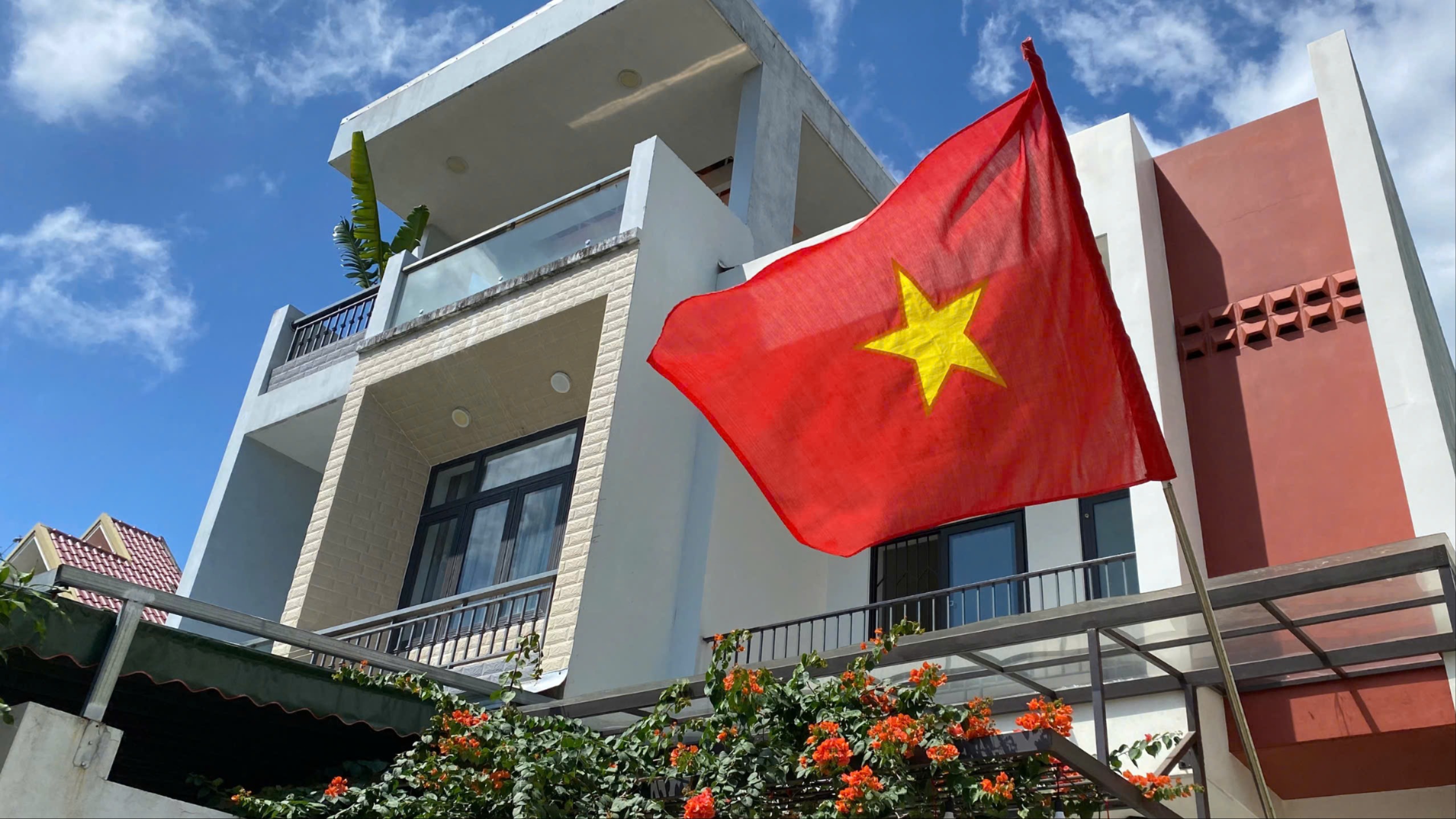 Bộ Nội vụ: Không có chủ trương hoán đổi để nghỉ 9 ngày dịp Giỗ Tổ, 30/4 - 1/5