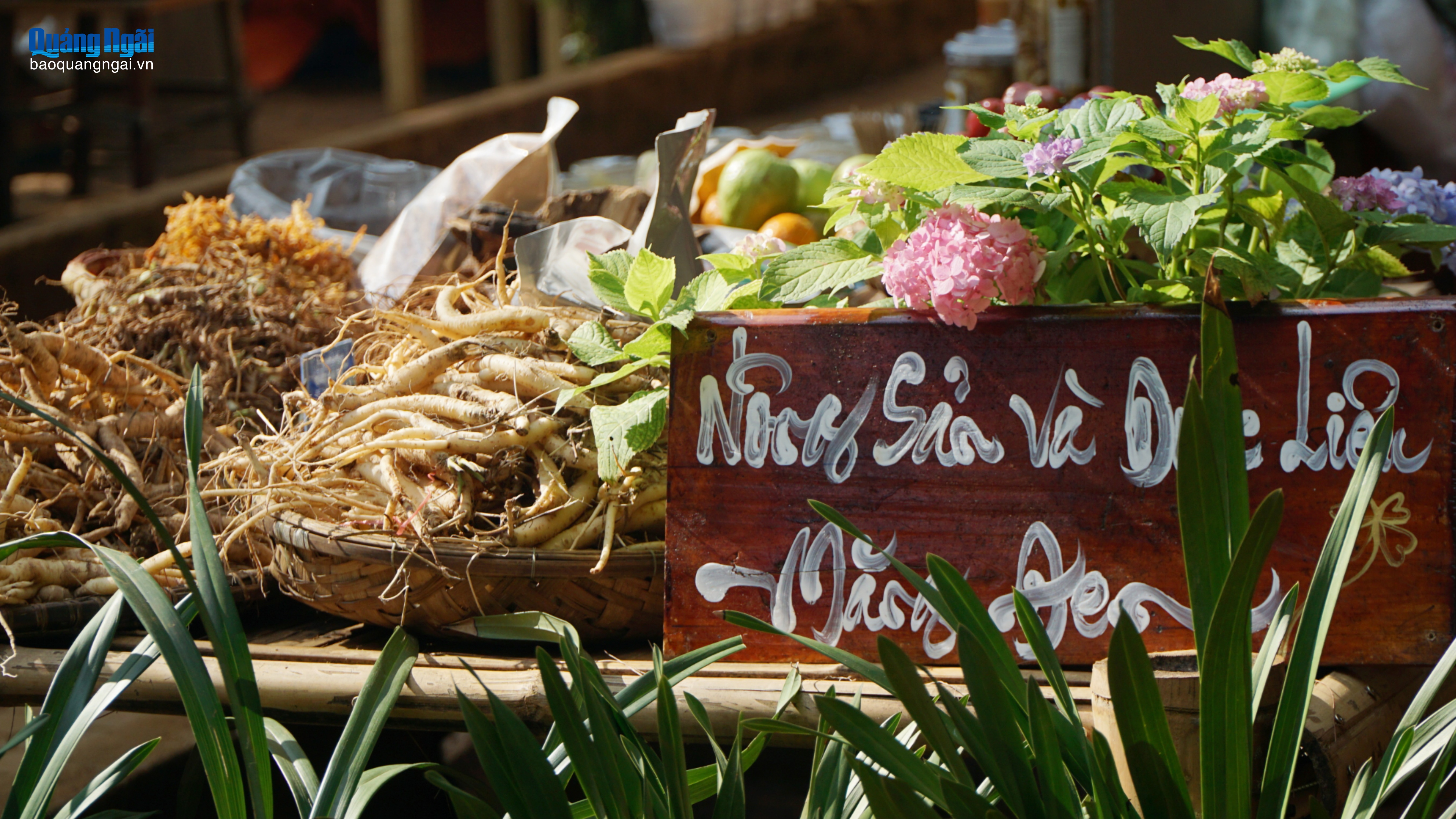 Đặc sắc Chợ phiên Măng Đen