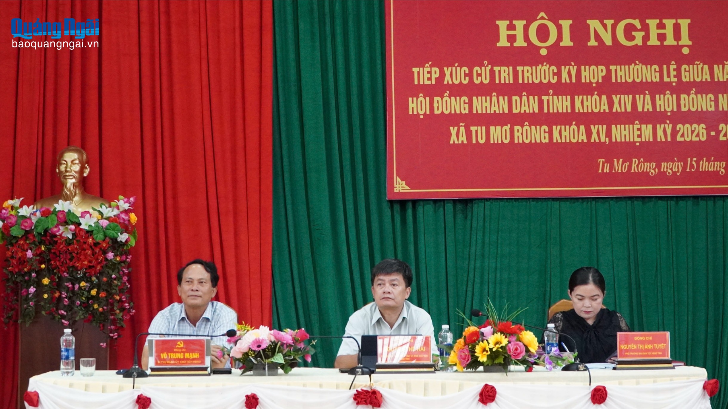 Đại biểu Hội đồng nhân dân 2 cấp tiếp xúc cử tri xã Tu Mơ Rông