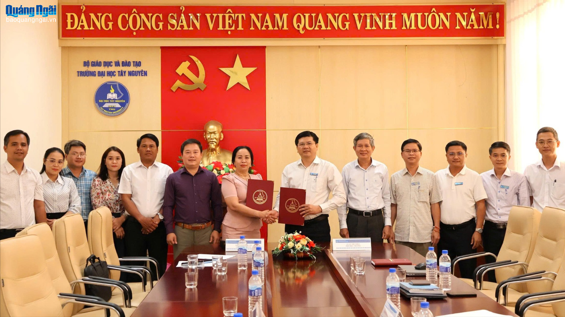 Xã Đặng Thùy Trâm ký kết hợp tác với Trường Đại học Tây Nguyên
