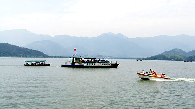 https://storage.baoquangngai.vn//LONGHOANH/2025/06/03_06_2025/ANH_2/418596229_0.jpg