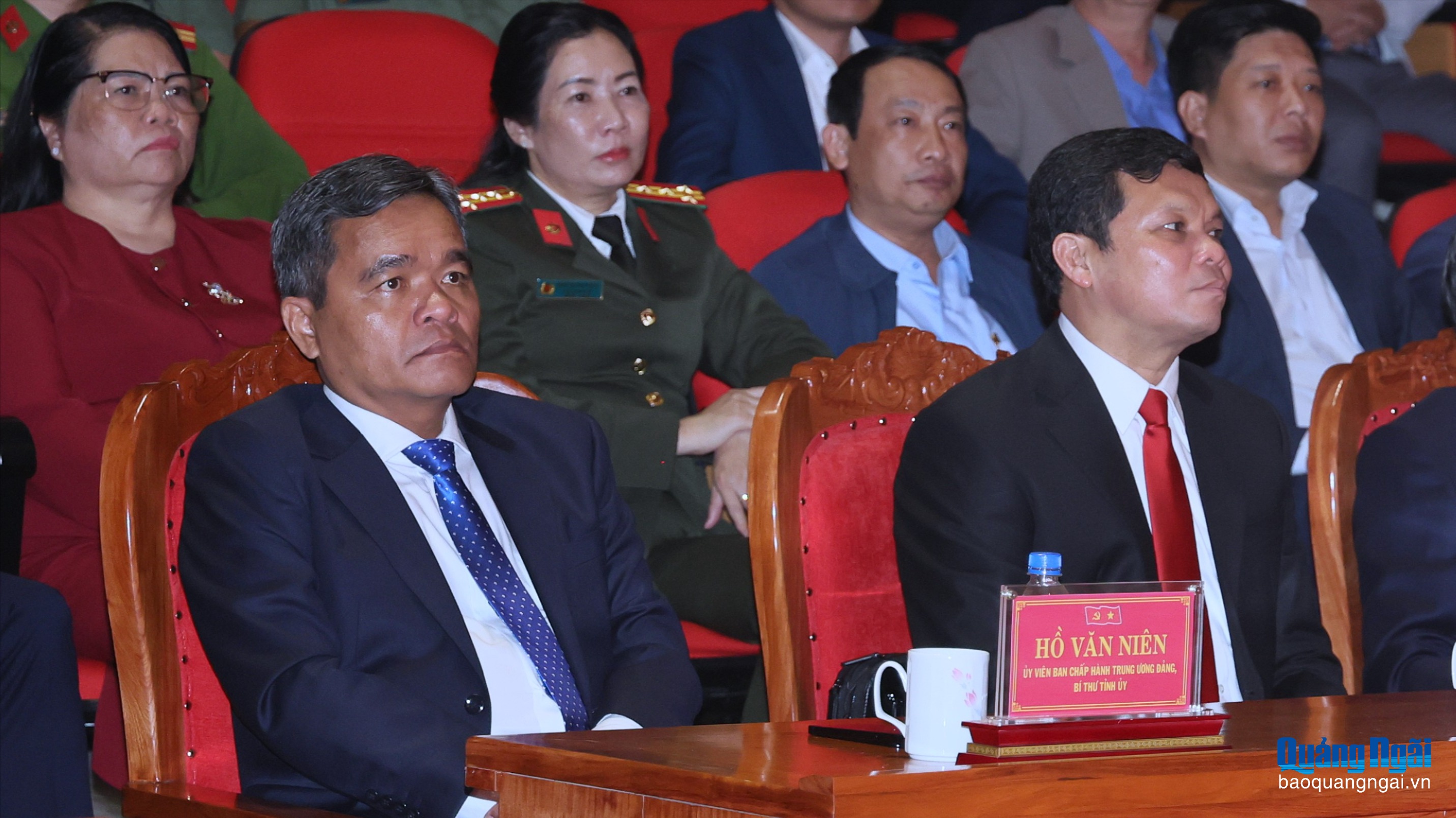 Ủy viên Trung ương Đảng, Bí thư Tỉnh ủy Hồ Văn Niên và Phó Bí thư Tỉnh ủy, Chủ tịch HĐND tỉnh Nguyễn Đức Tuy cùng các đại biểu tham dự buổi lễ.