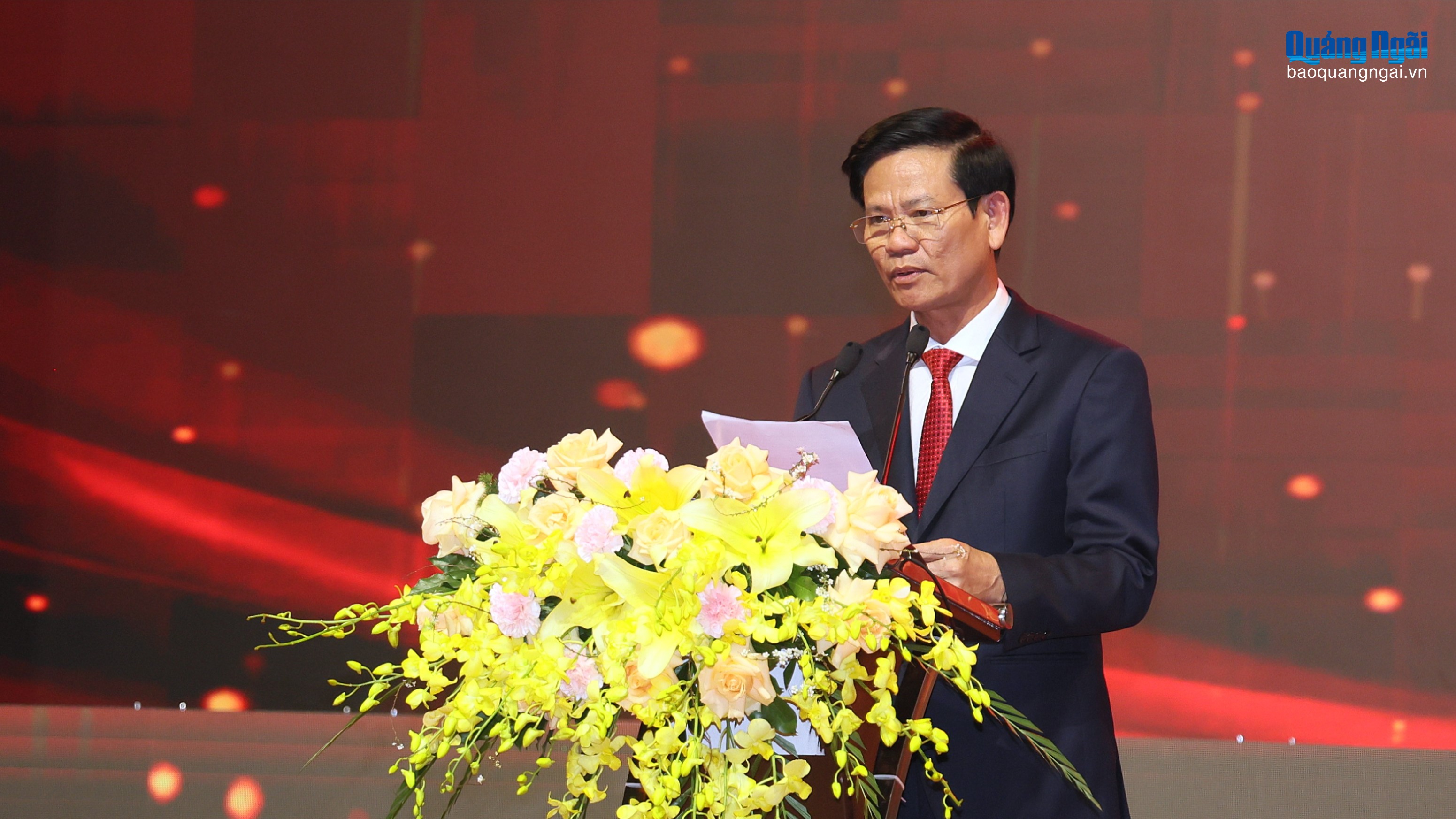 Đồng chí Ngô Văn Trọng- Ủy viên Ban Thường vụ Tỉnh ủy, Trưởng Ban Tuyên giáo và Dân vận Tỉnh ủy, kiêm Phó Trưởng Ban thường trực Ban Tổ chức Giải, Chủ tịch Hội đồng chấm Giải phát biểu tổng kết và đánh giá kết quả tham gia Giải Búa liềm vàng tỉnh Quảng Ngãi lần thứ I.Giải Búa liềm vàng tỉnh Quảng Ngãi lần thứ I đã thu hút 302 tác phẩm thuộc 4 loại hình: báo in, báo điện tử, phát thanh và truyền hình. Hội đồng Chấm giải làm việc nghiêm túc, trách nhiệm, công tâm, khách quan, thống nhất đề xuất Ban Tổ chức quyết định trao 41 giải cho 40 tác phẩm, gồm: 3 giải A; 8 giải B; 12 giải C; 16 giải Khuyến khích; 1 giải chuyên đề Học tập và làm theo tư tưởng, đạo đức, phong cách Hồ Chí Minh và 1 giải chuyên đề Bảo vệ nền tảng tư tưởng của Đảng, đấu tranh, phản bác các quan điểm sai trái, thù địch.