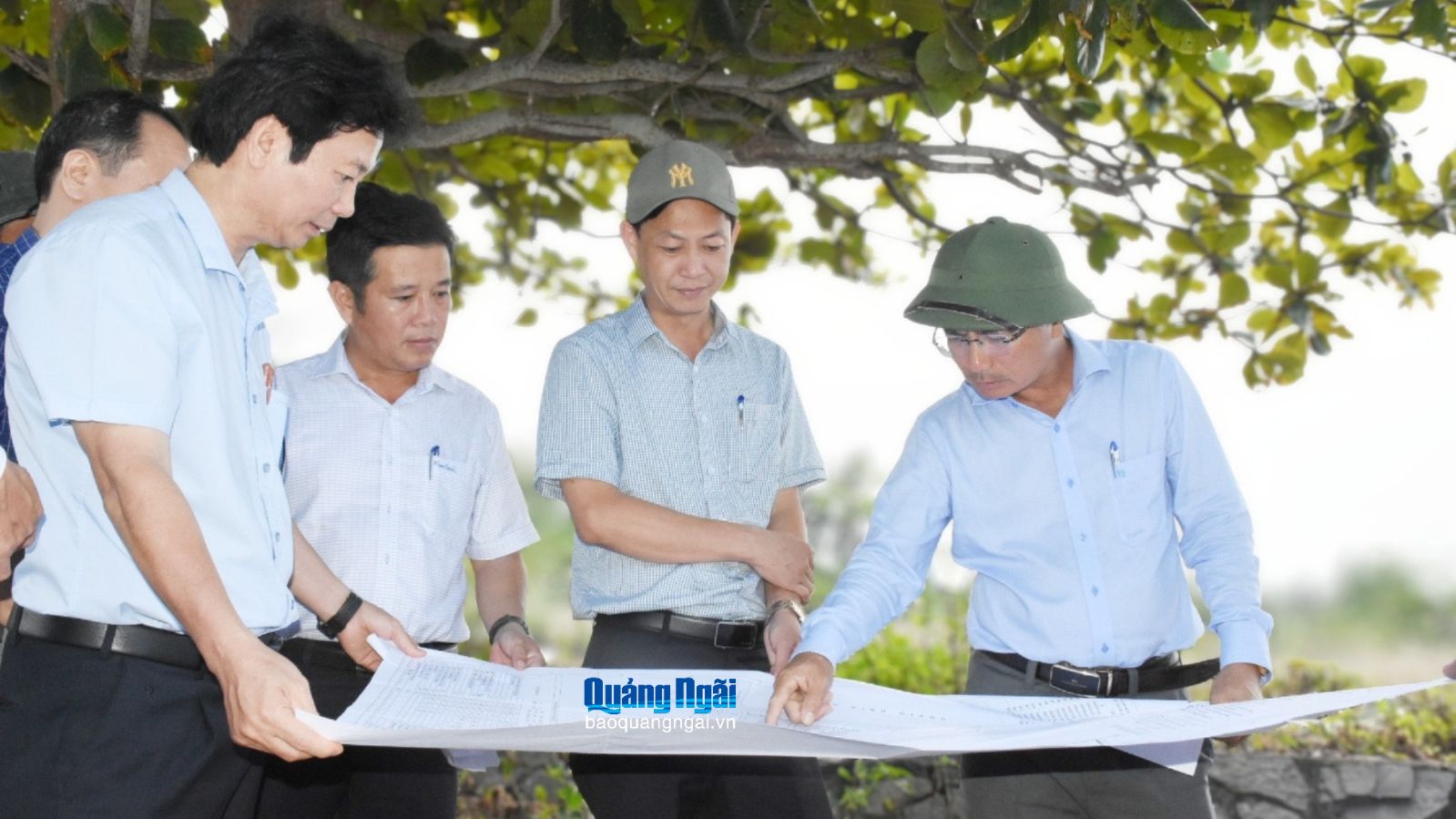 Phó Chủ tịch UBND tỉnh Nguyễn Ngọc Sâm kiểm tra các dự án khu dân cư, đô thị