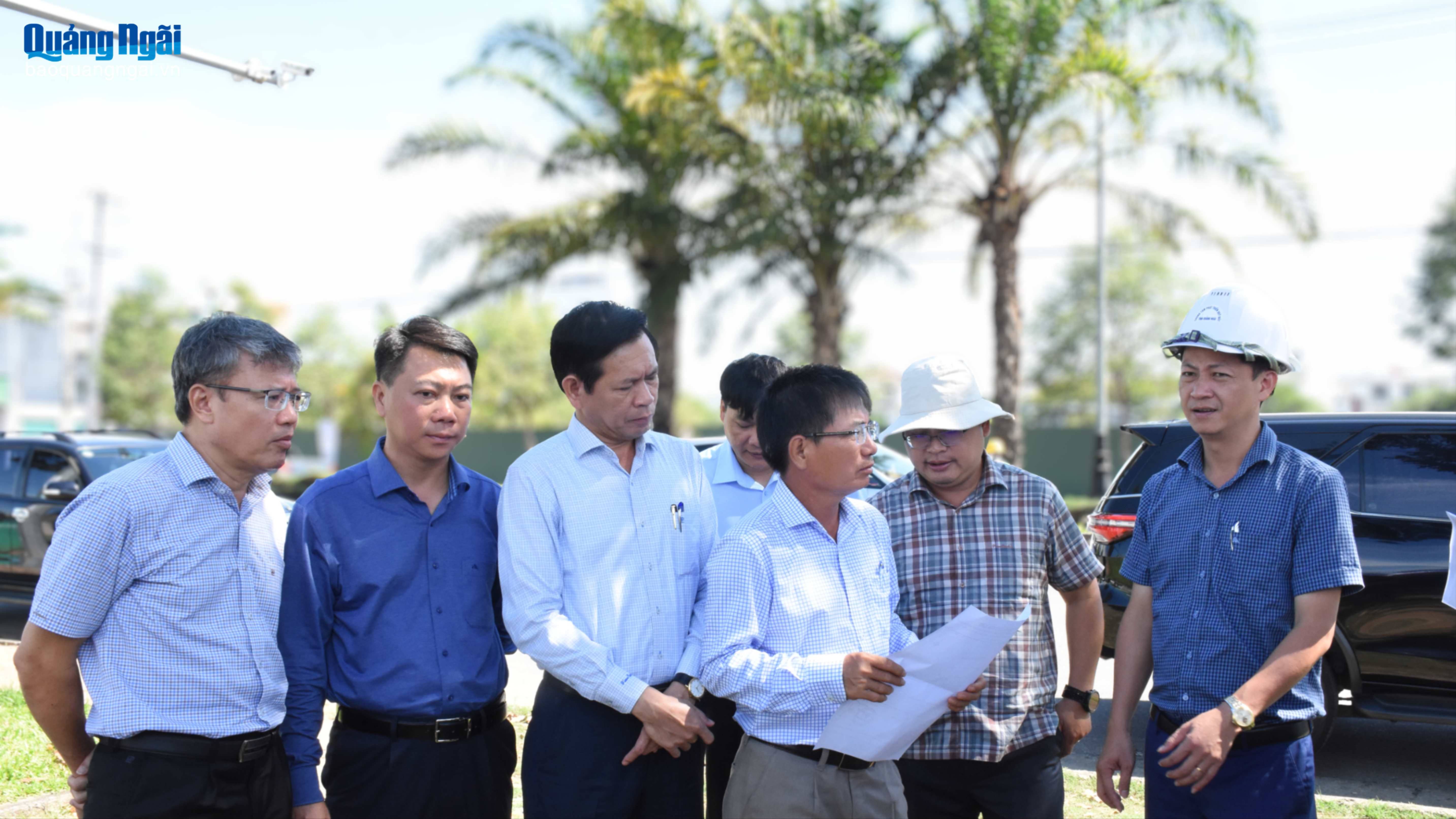 Kiểm tra các dự án khai thác quỹ đất tại phường Nghĩa Lộ
