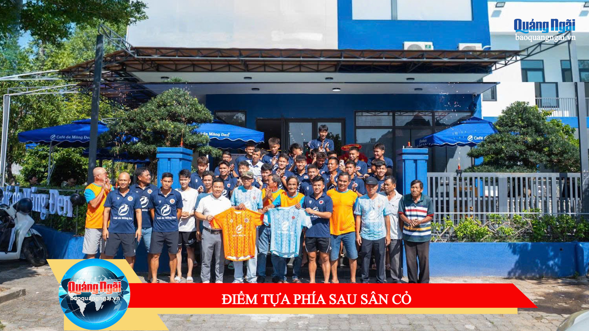 [Video]. Điểm tựa phía sau sân cỏ