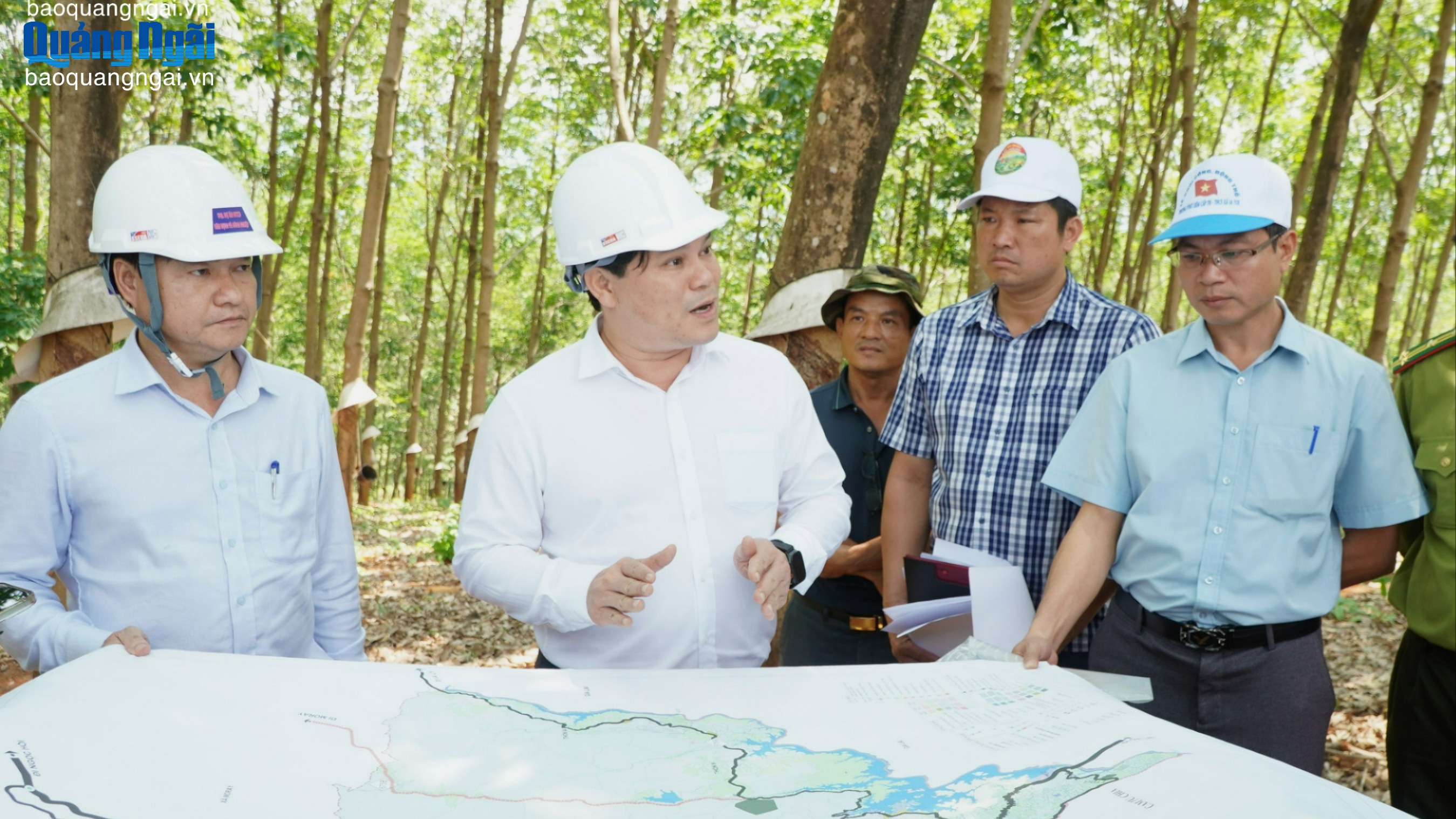 Tháo gỡ vướng mắc, thúc đẩy dự án điện mặt trời Ia Tơi DT