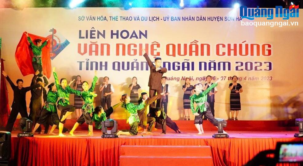 Các tiết mục tham dự Liên hoan Văn nghệ quần chúng tỉnh Quảng Ngãi năm nay đều thể hiện tính nghệ thuật cao, mang đậm bản sắc văn hóa của từng địa phương.