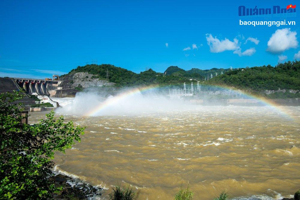 Nhà máy thủy điện nào sau đây được xây dựng trên sông Đồng Nai?